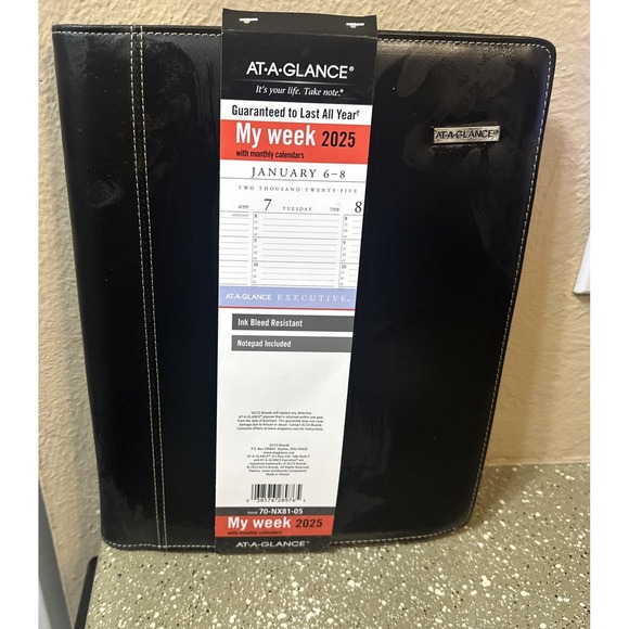 2025 AT-A-GLANCE Executive Monthly & Weekly Appointment Planner, Faux Folder New - Picture 1 of 4